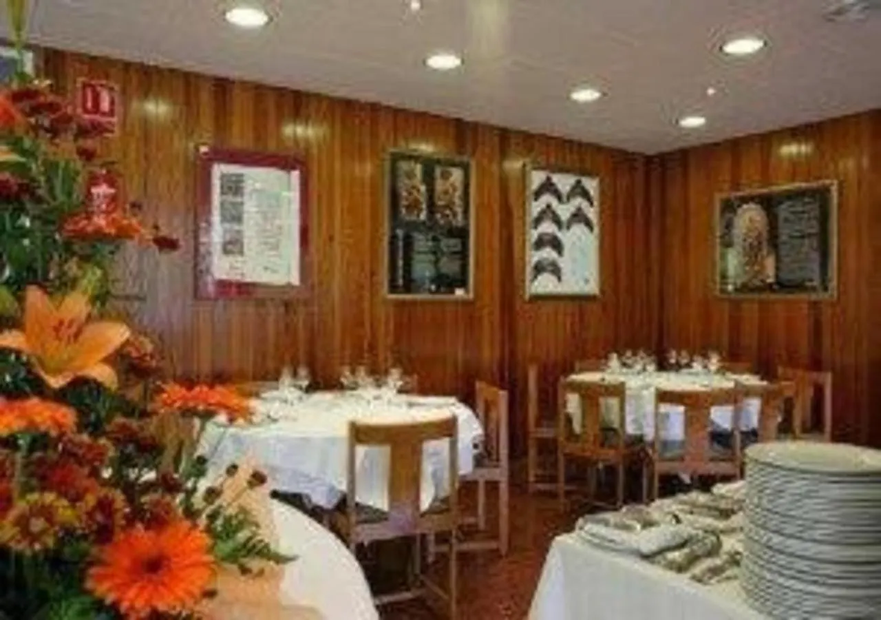 Hotel Solana Del Ter Ripollet 3*, Ripoll Spain